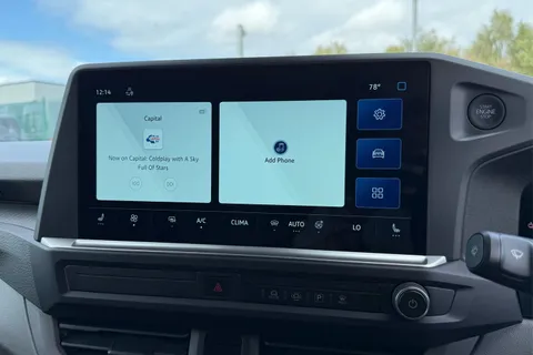 DG75CWF Volkswagen Transporter T32 Panel Van Commerce Pro SWB 136 PS 65KWh Electric -  Delivery Miles Thumbnail #17