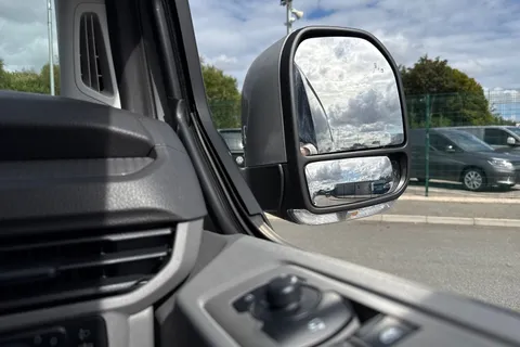 DG75CWF Volkswagen Transporter T32 Panel Van Commerce Pro SWB 136 PS 65KWh Electric -  Delivery Miles Thumbnail #21