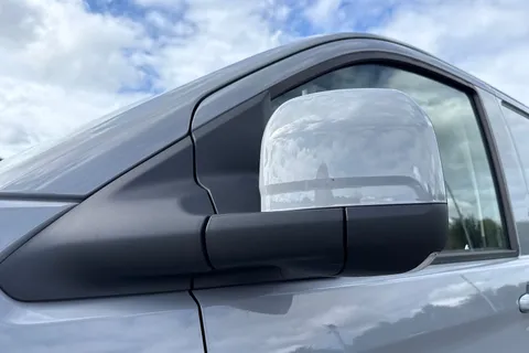 DG75CWF Volkswagen Transporter T32 Panel Van Commerce Pro SWB 136 PS 65KWh Electric -  Delivery Miles Thumbnail #28