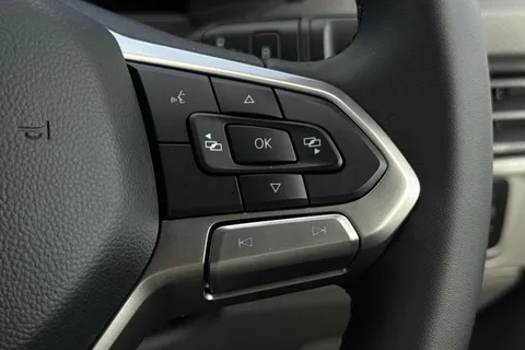 DG75CWF Volkswagen Transporter T32 Panel Van Commerce Pro SWB 136 PS 65KWh Electric -  Delivery Miles Thumbnail #35