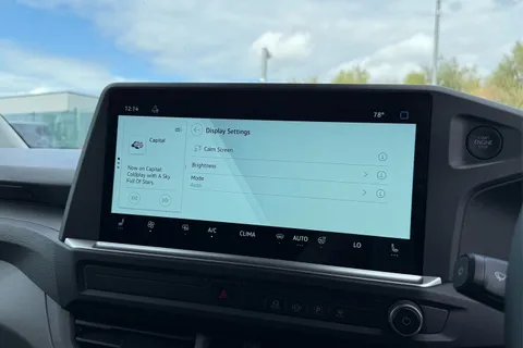 DG75CWF Volkswagen Transporter T32 Panel Van Commerce Pro SWB 136 PS 65KWh Electric -  Delivery Miles Thumbnail #56