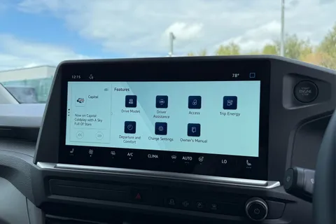 DG75CWF Volkswagen Transporter T32 Panel Van Commerce Pro SWB 136 PS 65KWh Electric -  Delivery Miles Thumbnail #58