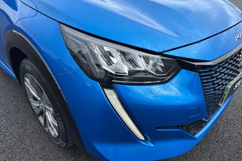 MD22YDB PEUGEOT e-208 50kWh Allure Premium Auto 5dr (7kW Charger) Thumbnail #9