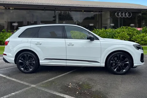 3 of 49 for AUDI Q7 55 TFSI Quattro Black Edition 5dr Tiptronic