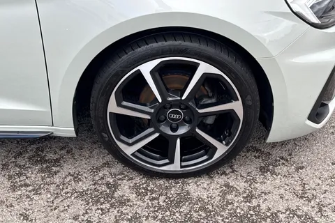 DF72CHL Audi A1 Black Edition 30 TFSI 110 PS 6-speed Thumbnail #10