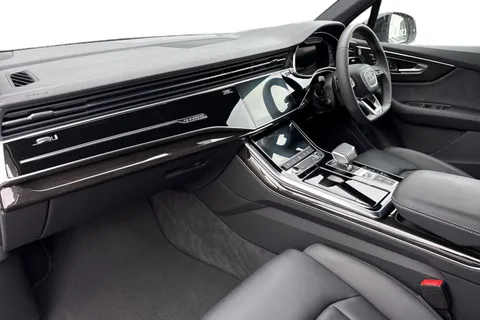 15 of 49 for AUDI Q7 55 TFSI Quattro Black Edition 5dr Tiptronic