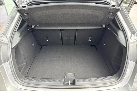 DL22LHR Mercedes-Benz A Class 2.0 A35 AMG (Premium Plus) 7G-DCT 4MATIC Euro 6 (s/s) 5dr Thumbnail #10