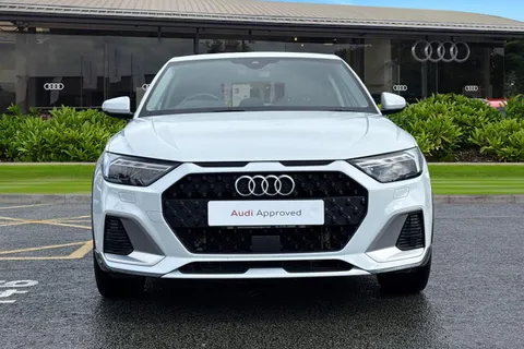 DF69KCC Audi A1 A1 citycarver  30 TFSI  116 PS S tronic Thumbnail #6