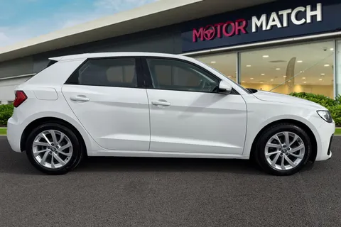 KO68WVD Audi A1 1.0 TFSI 30 Sport Sportback Euro 6 (s/s) 5dr Thumbnail #4