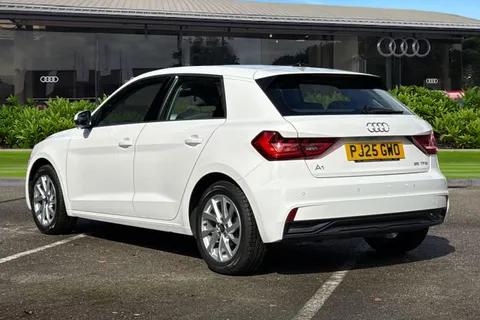 PJ25GWO Audi A1 Sport 25 TFSI  95 PS 5-speed Thumbnail #3