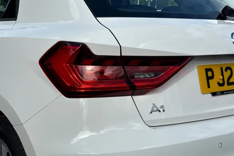 PJ25GWO Audi A1 Sport 25 TFSI  95 PS 5-speed Thumbnail #8