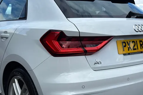 PX21RJJ Audi A1 S line 35 TFSI 150 PS S tronic Thumbnail #8