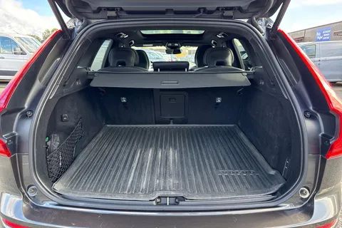 KR22VJZ Volvo Xc60 2.0 B4 MHEV R-Design Pro Auto AWD Euro 6 (s/s) 5dr Thumbnail #7