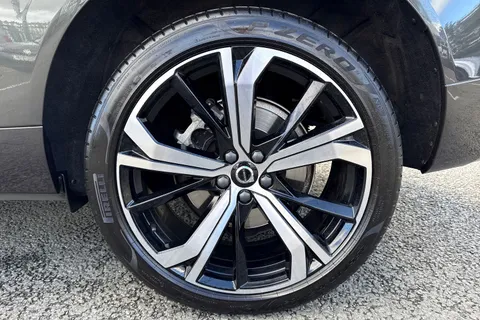 KR22VJZ Volvo Xc60 2.0 B4 MHEV R-Design Pro Auto AWD Euro 6 (s/s) 5dr Thumbnail #11