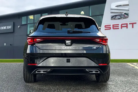 SEAT Leon 1.5 TSI FR Black Edition Euro 6 (s/s) 5dr Thumbnail #5