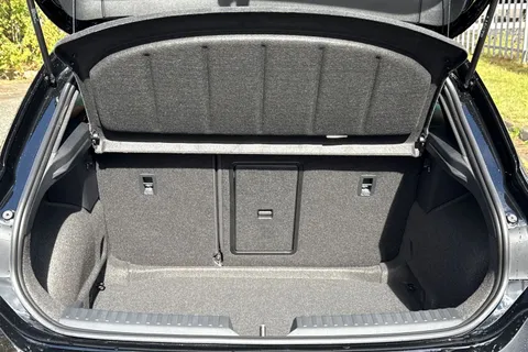 SEAT Leon 1.5 TSI FR Black Edition Euro 6 (s/s) 5dr Thumbnail #7