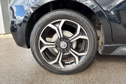 WU71PWN MG Mg3 1.5 VTi-TECH Exclusive Nav Euro 6 (s/s) 5dr Thumbnail #7