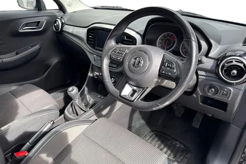 WU71PWN MG Mg3 1.5 VTi-TECH Exclusive Nav Euro 6 (s/s) 5dr Thumbnail #8