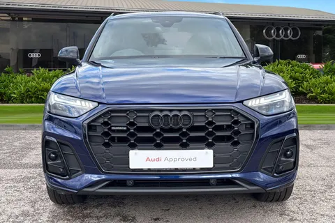 DE74LPP Audi Q5 Black Edition 40 TDI quattro 204 PS S tronic Thumbnail #6