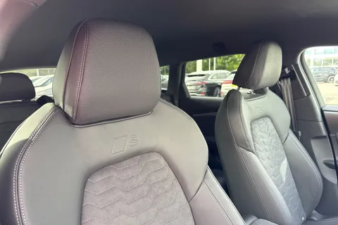 DL25WUP Audi A6 E-Tron Avant 100kWh Performance Edition 1 Auto 5dr Thumbnail #24