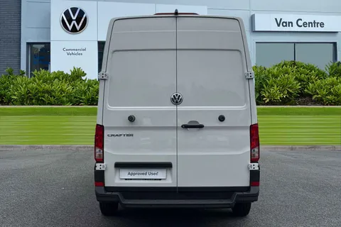 DG24NTE Volkswagen Crafter 2.0 TDI 140PS Commerce Plus High Roof Van Thumbnail #5