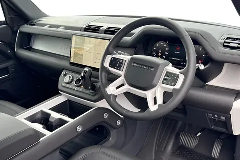 DY75BOJ Land Rover Defender 90 D250 Hard Top X-Dynamic SE 3dr Thumbnail #10