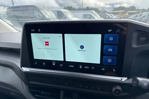 32 of 45 for Volkswagen E-Transporter T32 65kWh Commerce Plus Panel Van 5dr Electric Auto RWD SWB (136 ps)