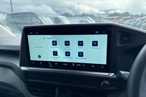 34 of 45 for Volkswagen E-Transporter T32 65kWh Commerce Plus Panel Van 5dr Electric Auto RWD SWB (136 ps)