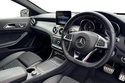 KW68VPX Mercedes-Benz Gla 2.1 GLA220d AMG Line (Premium Plus) 7G-DCT 4MATIC Euro 6 (s/s) 5dr Thumbnail #8