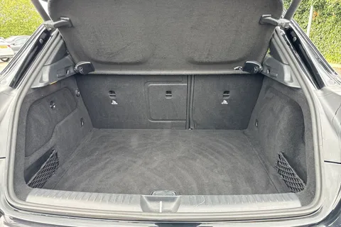 KW68VPX Mercedes-Benz Gla 2.1 GLA220d AMG Line (Premium Plus) 7G-DCT 4MATIC Euro 6 (s/s) 5dr Thumbnail #10