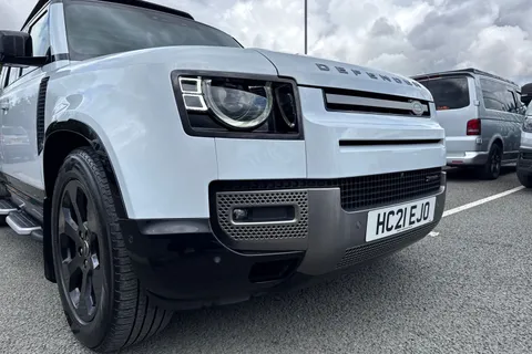 HC21EJO Land Rover Defender 110 3.0 D300 MHEV X-Dynamic HSE Auto 4WD Euro 6 (s/s) 5dr Thumbnail #9