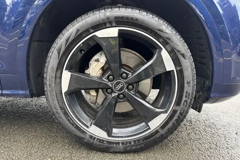 YB69OVL Audi Q5 Black Edition 40 TDI quattro 190 PS S tronic Thumbnail #7