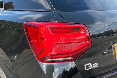 PK22ZGE Audi Q2 Black Edition 35 TFSI 150 PS 6-speed Thumbnail #8