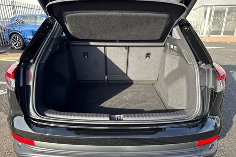 PY25CDF Audi Q4 e-tron 45 Sport Auto 5dr 82kWh Thumbnail #7