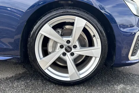 YO73HVW Audi A4 Avant Avant S line 40 TFSI  204 PS S tronic Thumbnail #11