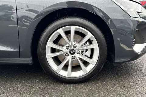 KW25NVL Audi A3 Sport 40 TFSI e 204 PS S tronic Thumbnail #10