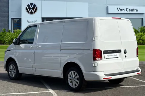 DA24HKT Volkswagen Transporter 2.0 TDI 110 Highline Van Thumbnail #3