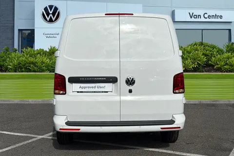 DA24HKT Volkswagen Transporter 2.0 TDI 110 Highline Van Thumbnail #5