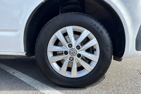 DA24HKT Volkswagen Transporter 2.0 TDI 110 Highline Van Thumbnail #10