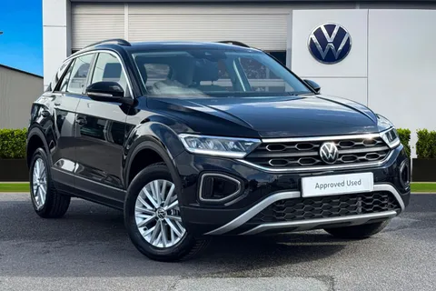 GJ74ULR Volkswagen T-Roc 1.5 TSI Life 5dr Thumbnail #2