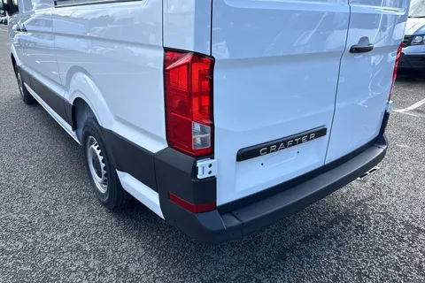 CX25LHZ Volkswagen Crafter 2.0 TDI 140PS Commerce High Roof Van Thumbnail #8