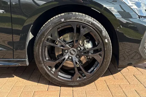 BV25EAX Audi A3 Black Edition 40 TFSI e 204 PS S tronic Thumbnail #10