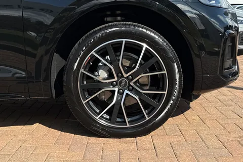 KS74MFV Audi Q5 Black Edition 40 TDI quattro 204 PS S tronic Thumbnail #10