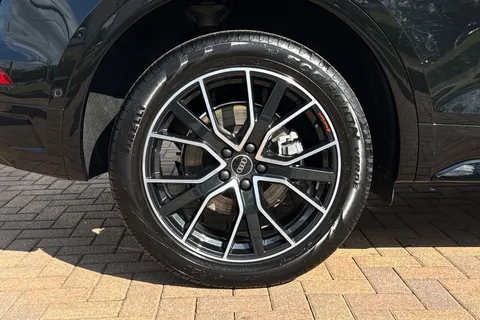 KS74MFV Audi Q5 Black Edition 40 TDI quattro 204 PS S tronic Thumbnail #11