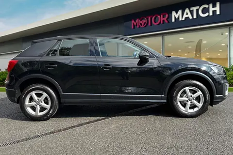 PN70GPE Audi Q2 1.0 TFSI 30 Technik Euro 6 (s/s) 5dr Thumbnail #4