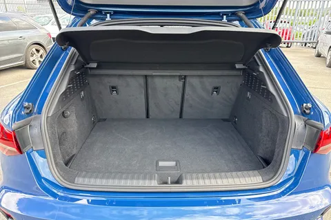 KY74EDP Audi RS 3 RS 3 Sportback Carbon Vorsprung 400 PS S tronic Thumbnail #10