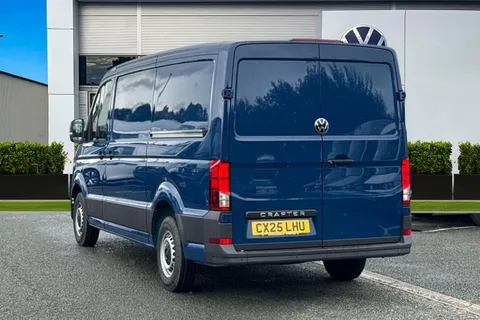 CX25LHU Volkswagen Crafter 2.0 TDI 140PS Commerce High Roof Van Thumbnail #3