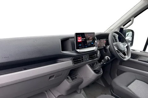 CX25LHU Volkswagen Crafter 2.0 TDI 140PS Commerce High Roof Van Thumbnail #15