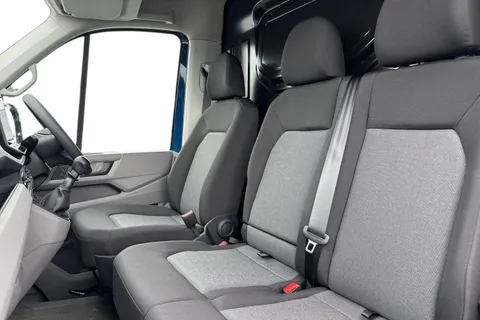 CX25LHU Volkswagen Crafter 2.0 TDI 140PS Commerce High Roof Van Thumbnail #16