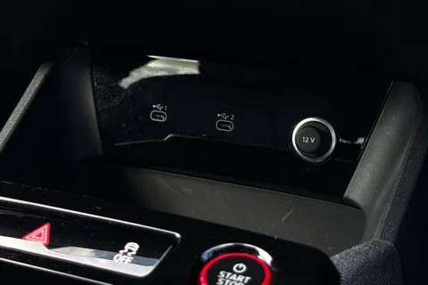 BG25OWZ Audi A6 E-Tron Avant Avant Edition 1 e-tron  210,00 kW Thumbnail #40